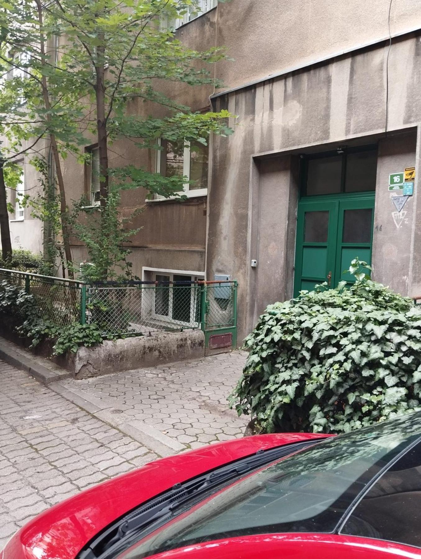 Potkrovlje U Centru Sarajevo Luaran gambar